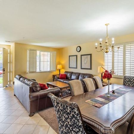 Family-Friendly 4Br Home - Spacious - Great Location フォンタナ エクステリア 写真