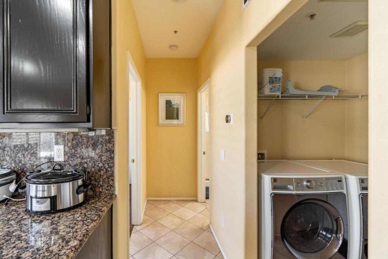 Family-Friendly 4Br Home - Spacious - Great Location フォンタナ エクステリア 写真
